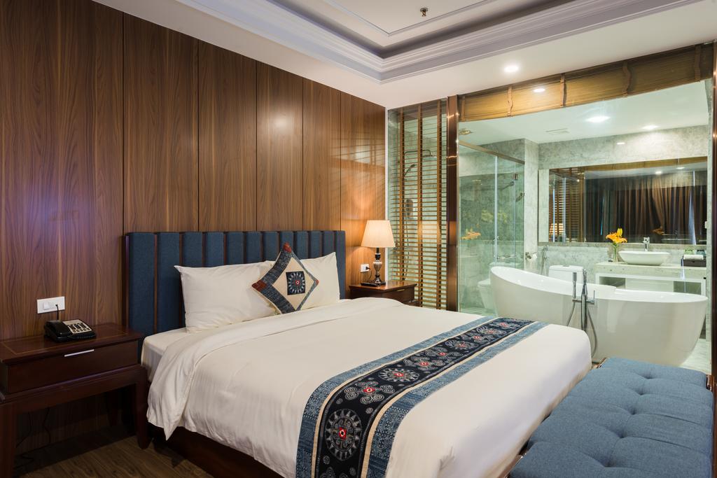 Combo vé xe và phòng khách sạn Bamboo 4* Sapa