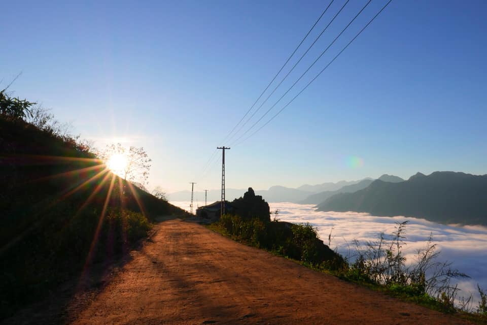 đi sapa săn mây tại bản Hang đá