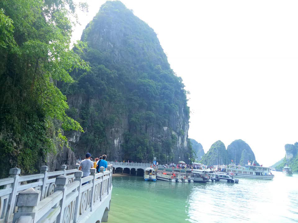 Tham quan Hạ Long