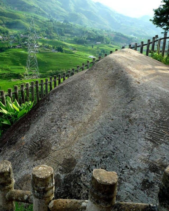 du lịch sapa bãi đá cổ 